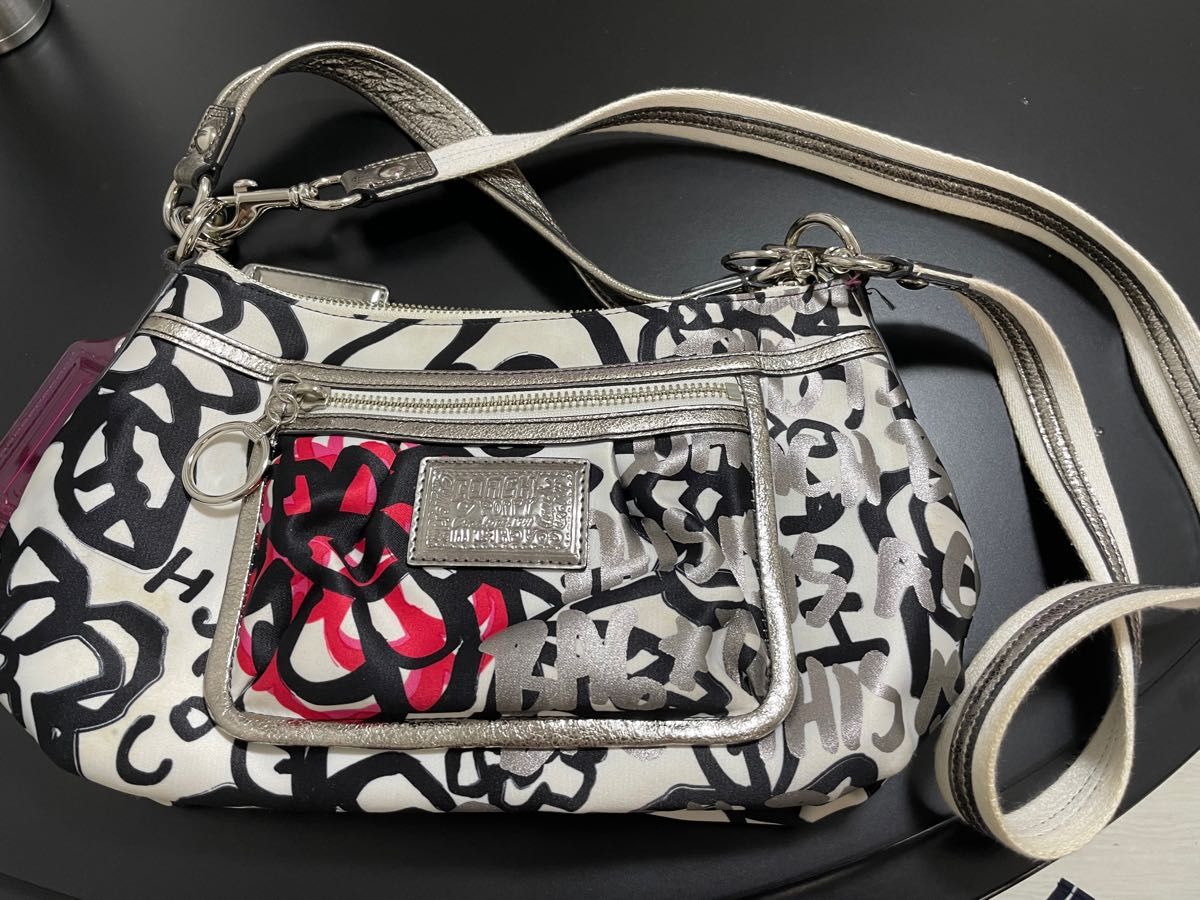 coachポシェット