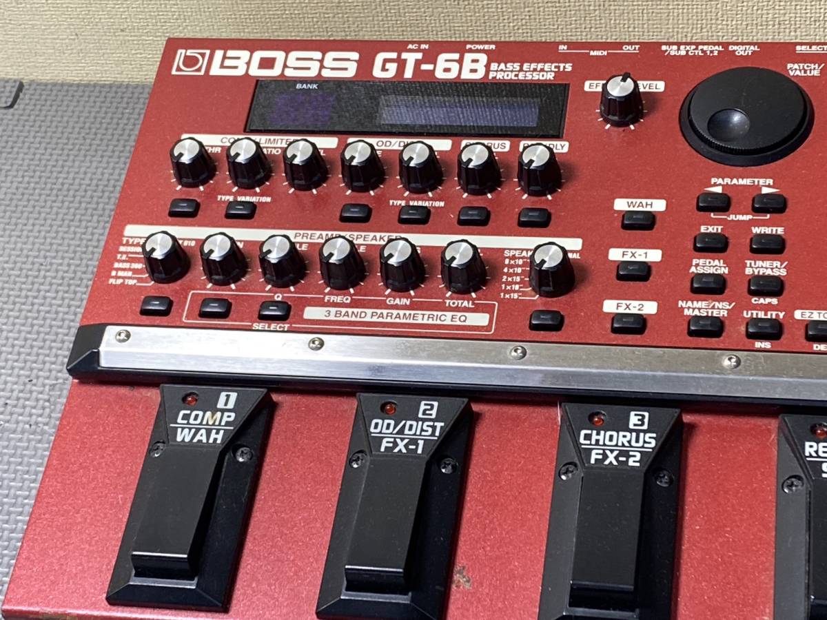 メーカー包装済】 407 BOSS ボス GT-6B ベース マルチエフェクター aob