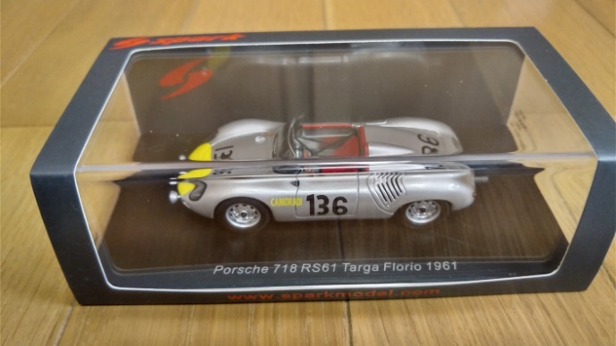 即決　SPARK　PORSCHE 718 RS61 #136 TARGA FLORIO 1961　 S. MOSS / G. HILL ポルシェ　S.モス　G.ヒル　1/43　絶版　レア_画像5