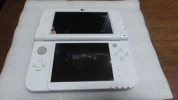 超美品 【新品未使用】Nintendo NEW 3DS パールホワイト 【楽天市場