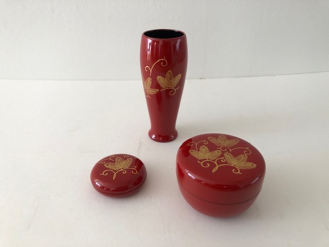 茶道具】 美品!表完作 黒面朱茶箱*かわいい茶筅筒・香合・棗3点