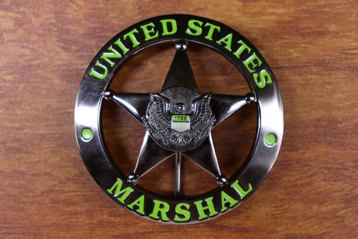 新品 USMS US MARSHAL USマーシャル バッジ バッヂ 嵌込型黒革製