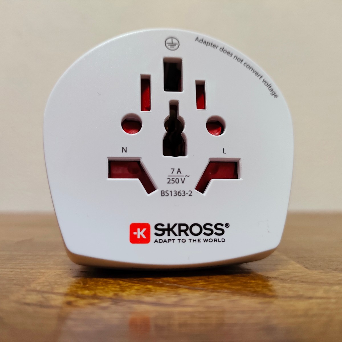 USED◆エスクロス SKROSS 海外用電源プラグ　コンセントプラグ　イギリス用(BFタイプ)　_画像2