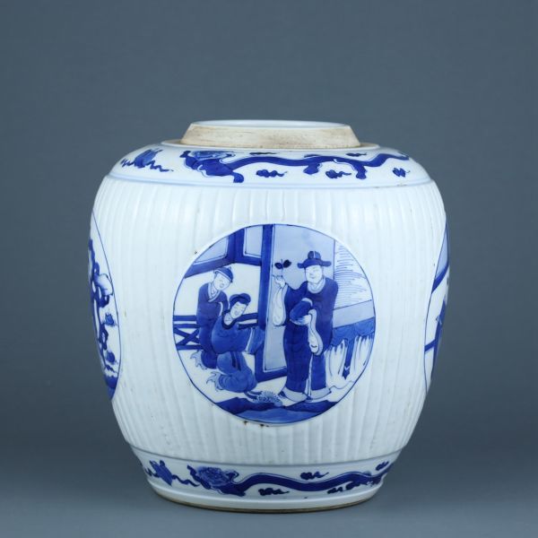 清代康熙年製陶磁器青花開窗人物故事図瓜稜罐【仁】染付置物擺件古賞物