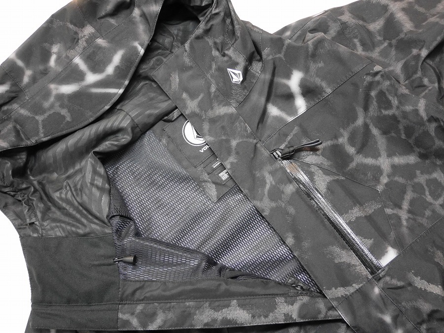 【新品:SALE】23 VOLCOM L GORE-TEX JACKET - BLACK GIRAFFE - M 正規品 ゴアテックス ジャケット スノーボード ウェア_画像3