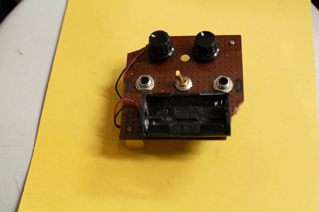 R212 transistor　Vintageトランジスターを使用した、Fuzz試作 ジャンク品　 Germanium PNP_画像4