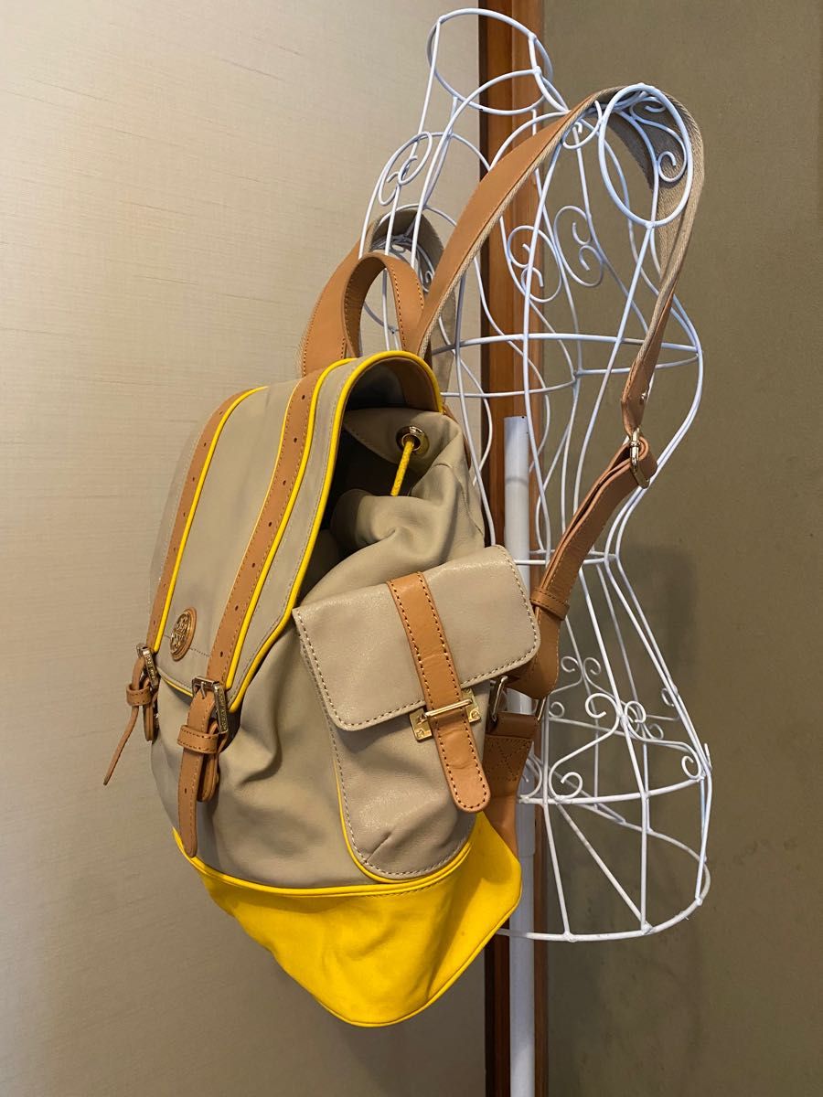 即発送 トリーバーチTory Burchイエロー×ベージュリュック バック