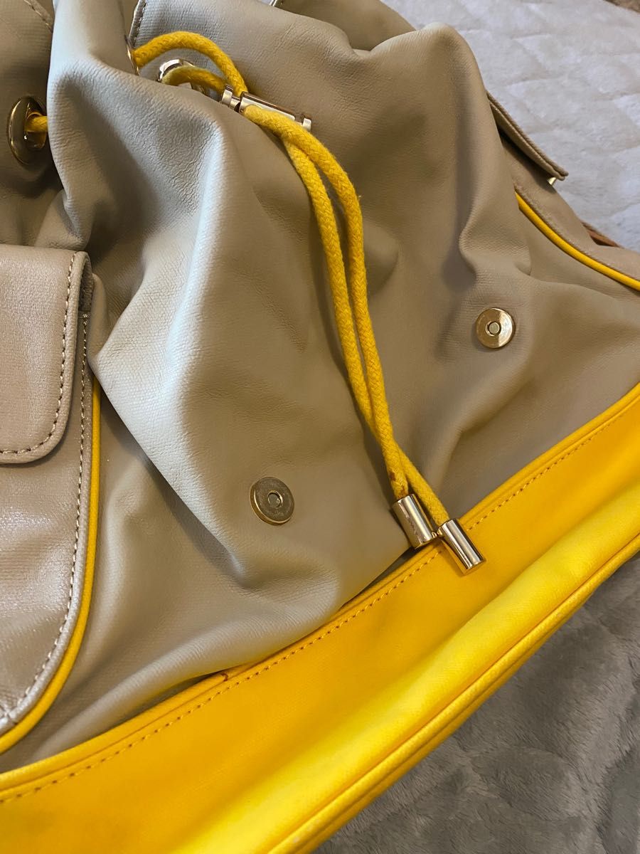 即発送 トリーバーチTory Burchイエロー×ベージュリュック バック