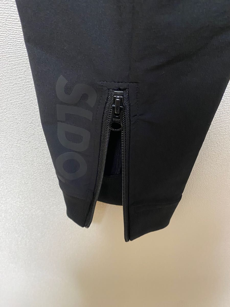 SLDO エスルド ゴルフパンツ Lサイズ 新品未使用 28 600円の商品 SLDO エスルド ゴルフパンツ Lサイズ 新品未使用 28 600円の商品