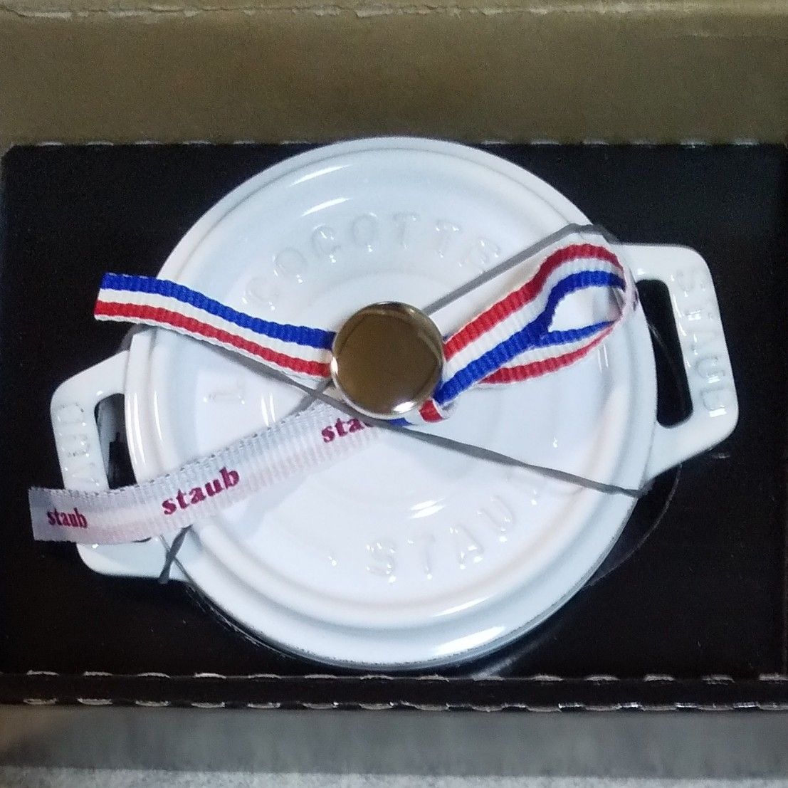 ストウブ(staub)/ピコ ココット ラウンド【10cm】ピュアホワイト