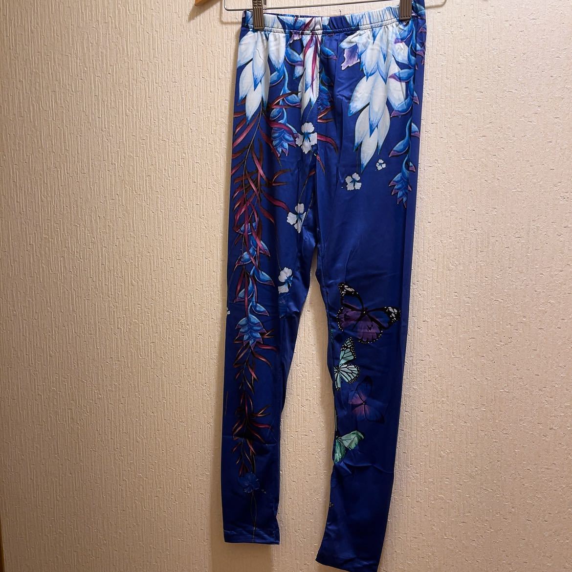 Новый ★ Blue ★ Florus &amp; Butterfly Pattern ★ Брюки для йоги ★ Леггинсы ★ Обучение ★ Home Wear ★ M Legins Pants