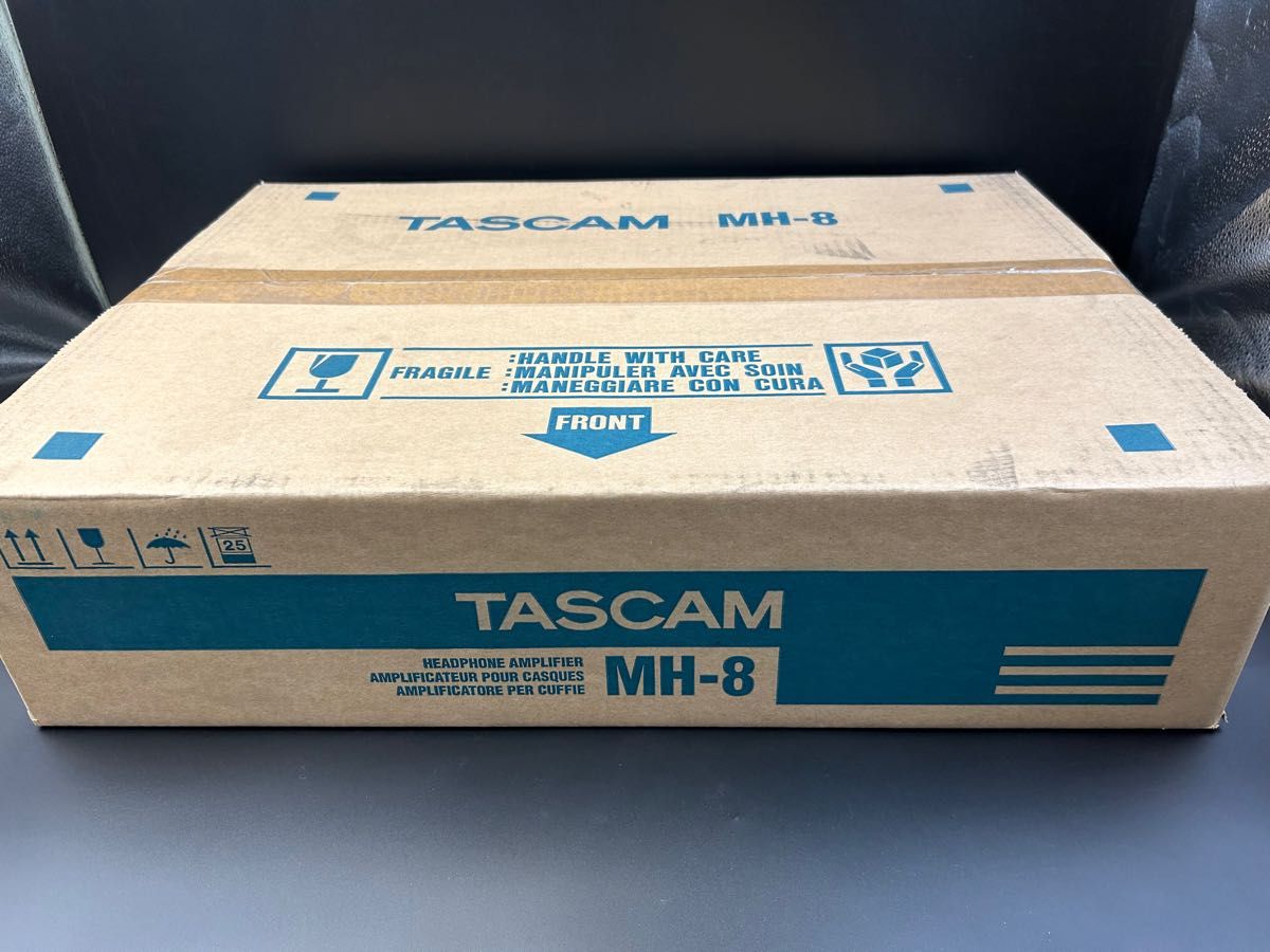 【未使用未開封】TASCAM ヘッドホンアンプ MH-8
