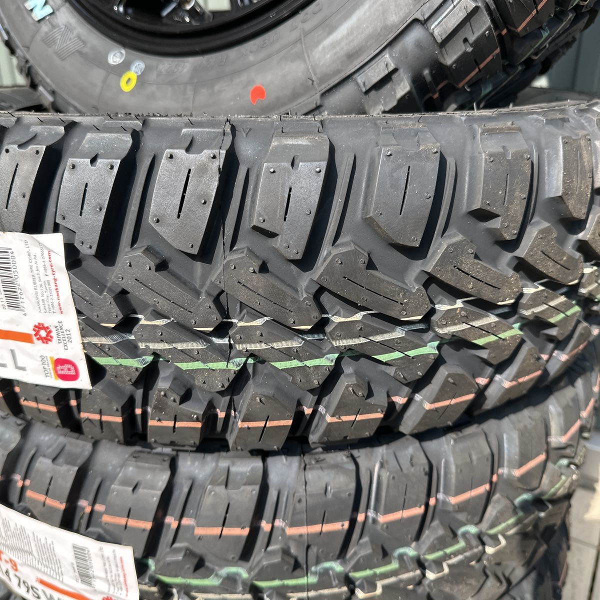 《ホットスタッフ G06》ナンカン FT-9ホワイトレター165/65R14◆4×4 M/Tマッドタイヤ 2022年製 ハスラー エブリィ キャリー 上げトラの画像6