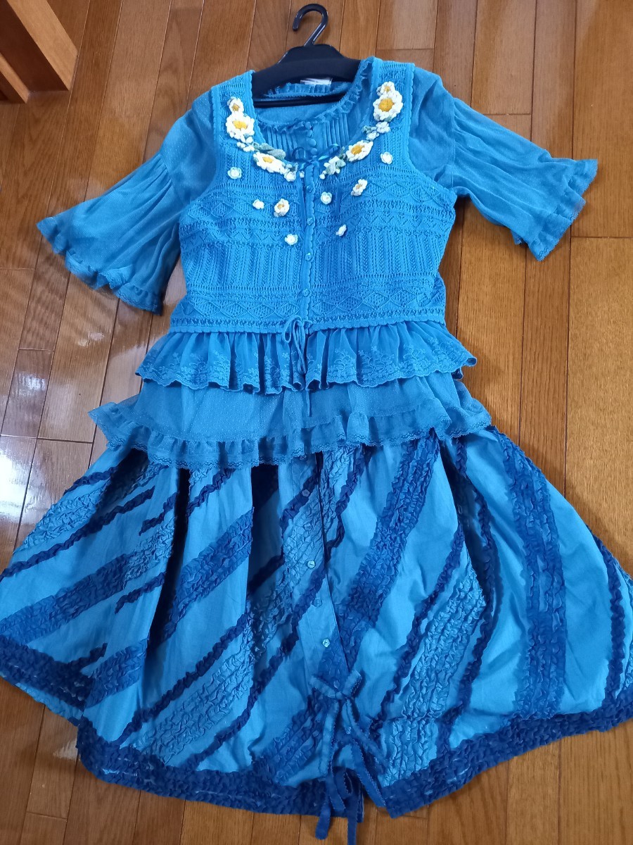 ピンクハウス新品未使用とっても豪華でお洒落なピコフリルスカート