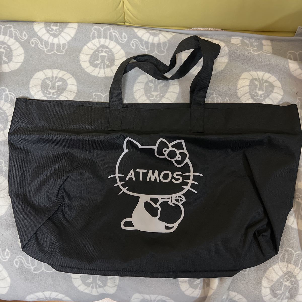 ATMOS×HALLO KITTYa Tomos Hello Kitty сотрудничество товар чёрный a Tomos покупка большая сумка 