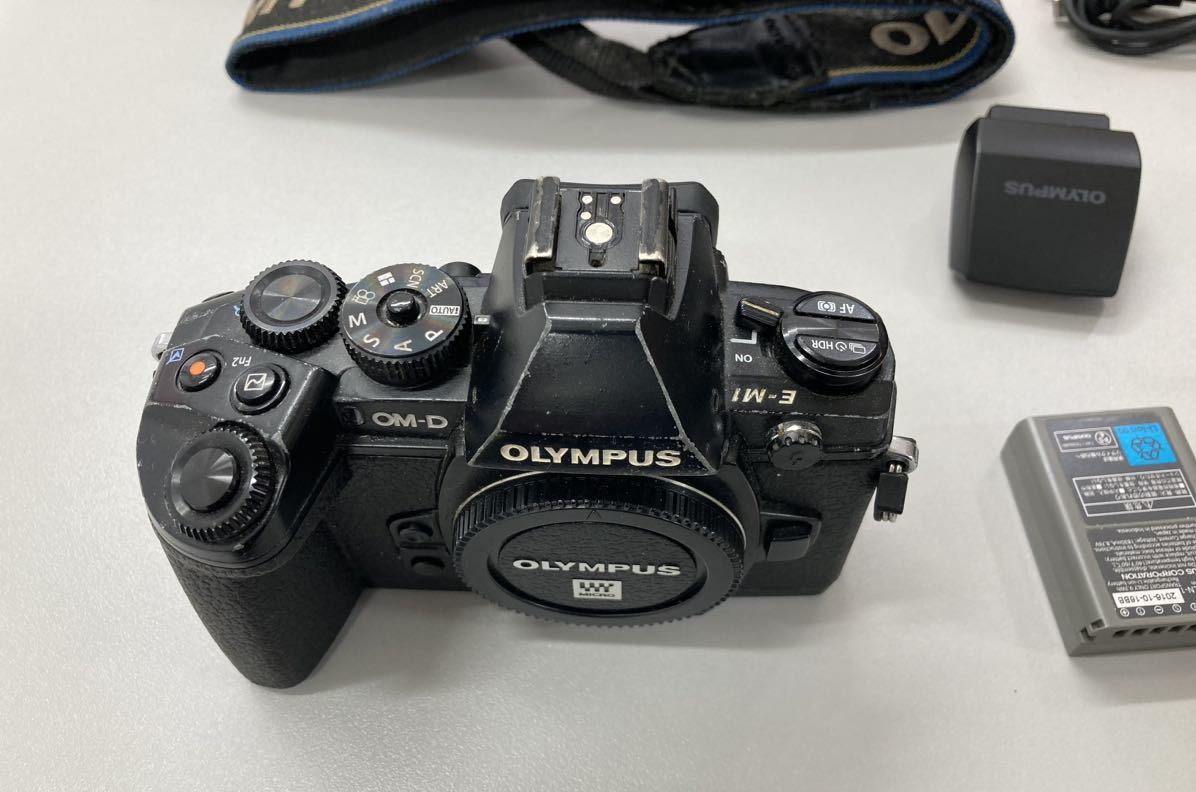 OLYMPUS E-M1 OM−D ミラーレス デジタルカメラ 動作確認済 オリンパス