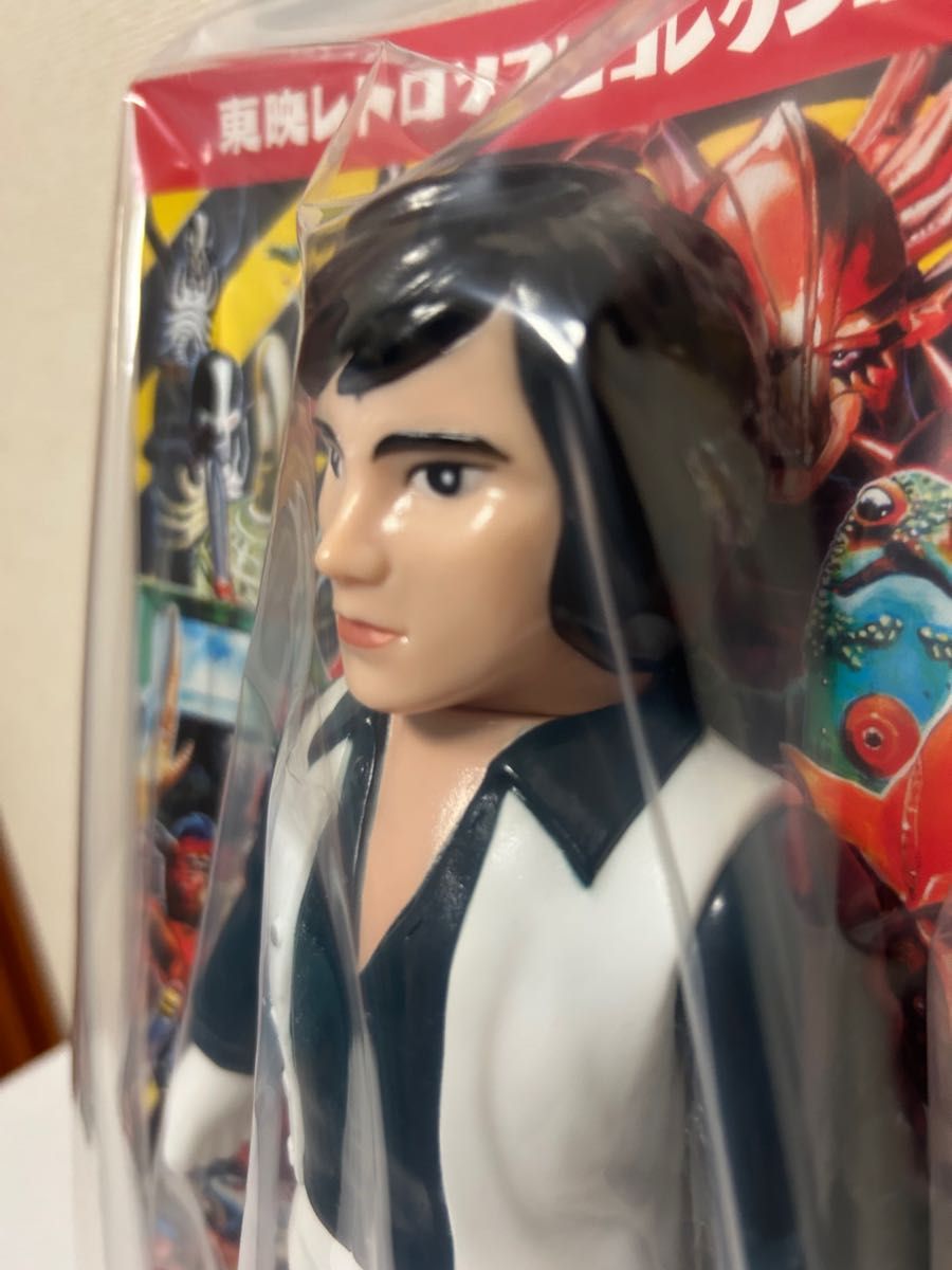 メディコム・トイ×東映レトロソフビ 風見志郎(青シャツ 白ベスト