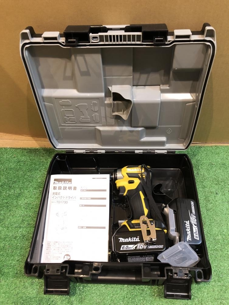 001♪未使用品♪makita マキタ 充電式インパクトドライバ TD173DXFY
