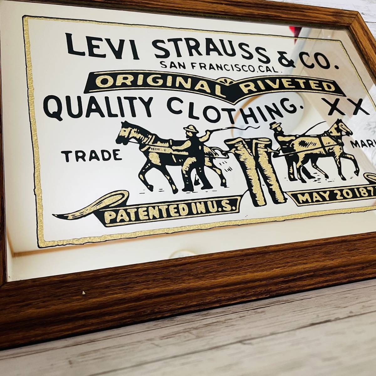 LEVIS 1970年代リーバイス 大型 ビンテージ パブミラー 501XX 当時物