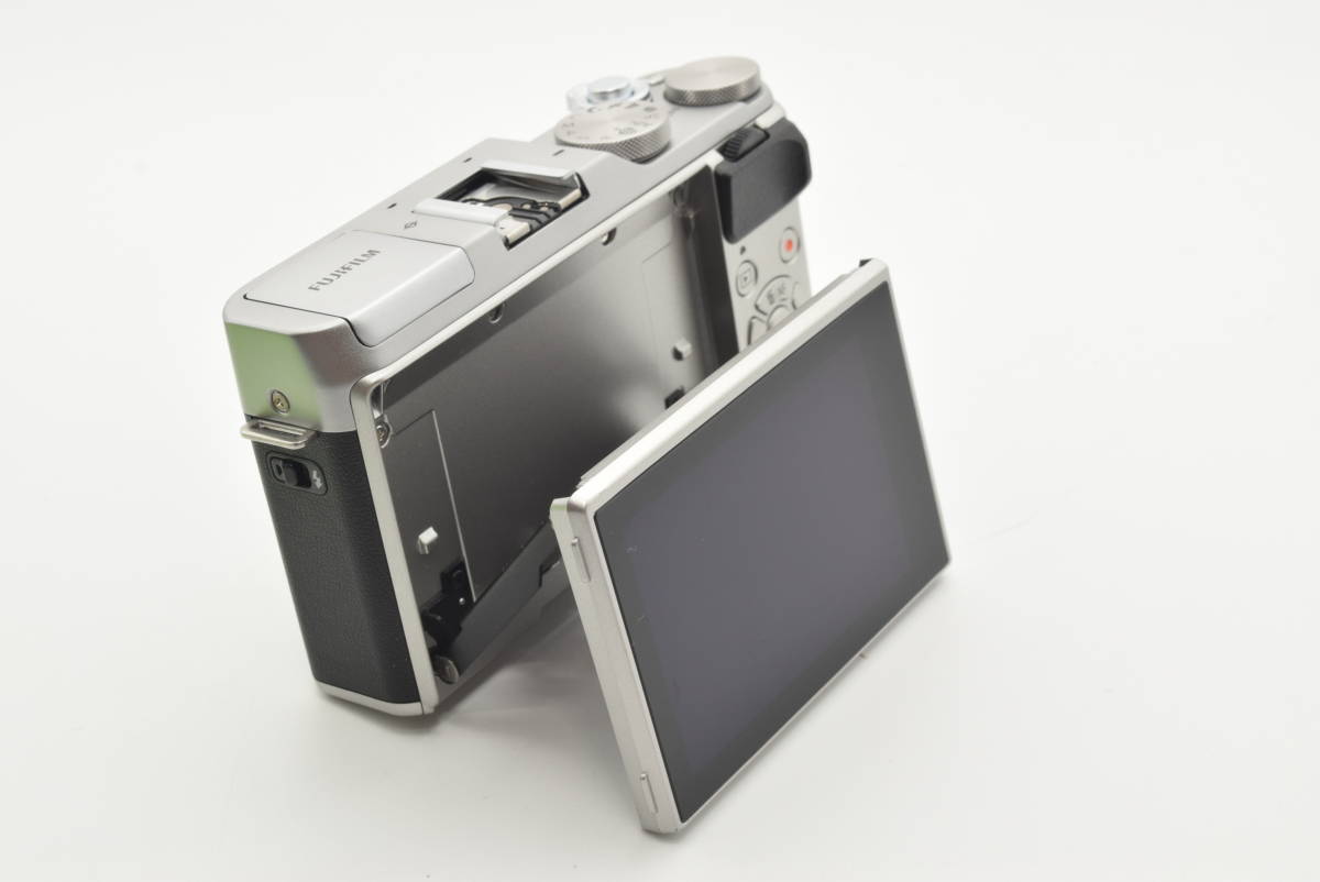 2022SUMMER/AUTUMN新作 FUJIFILM ミラーレス一眼 X-A3 レンズキット