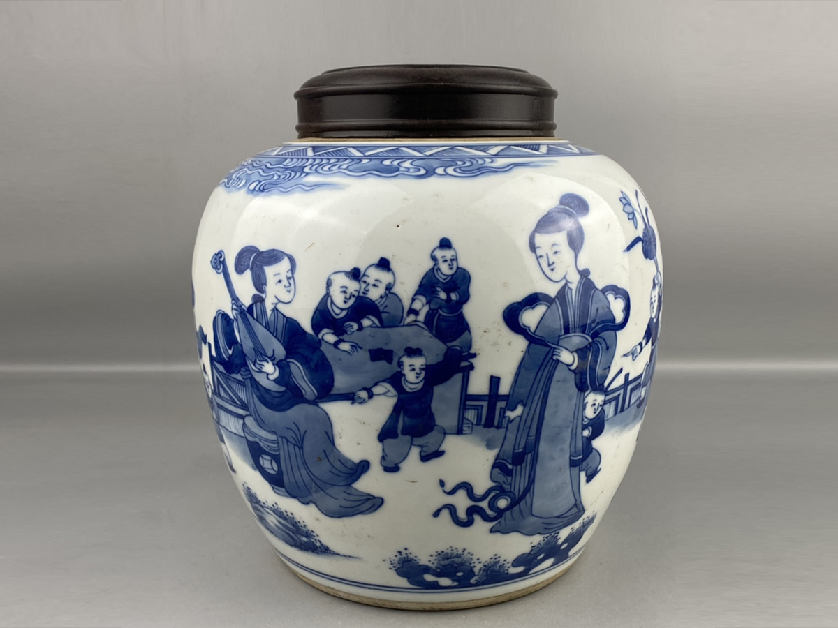 中国古美術 染付け 大清康煕年製 青花人物花瓶-