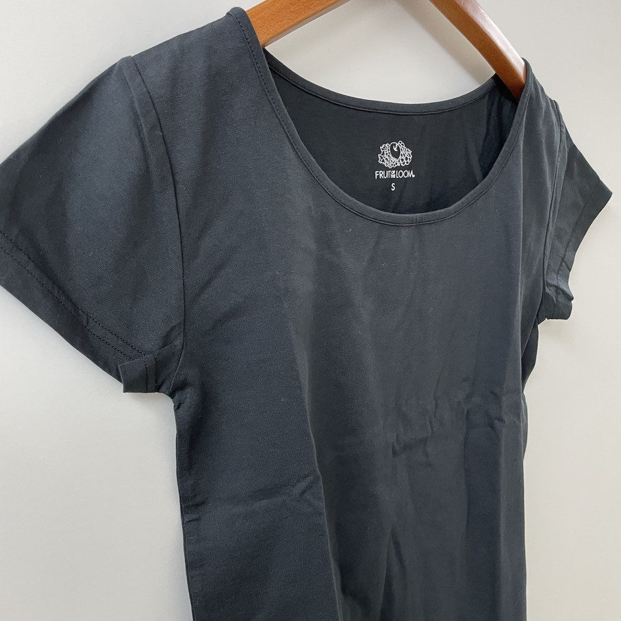 未使用品 /S/ FRUIT OF THE LOOM ブラック半袖Tシャツ インナー メンズ レディース トップス カジュアル カットソー フルーツオブザルーム