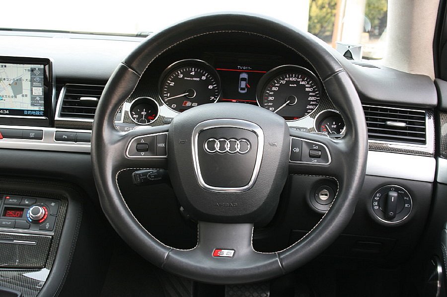 *2008y[ latter term S8 |5.2 quattro ] two-tone leather solar sun roof original navigation / digital broadcasting { vehicle inspection "shaken" 32/6} right steering wheel *