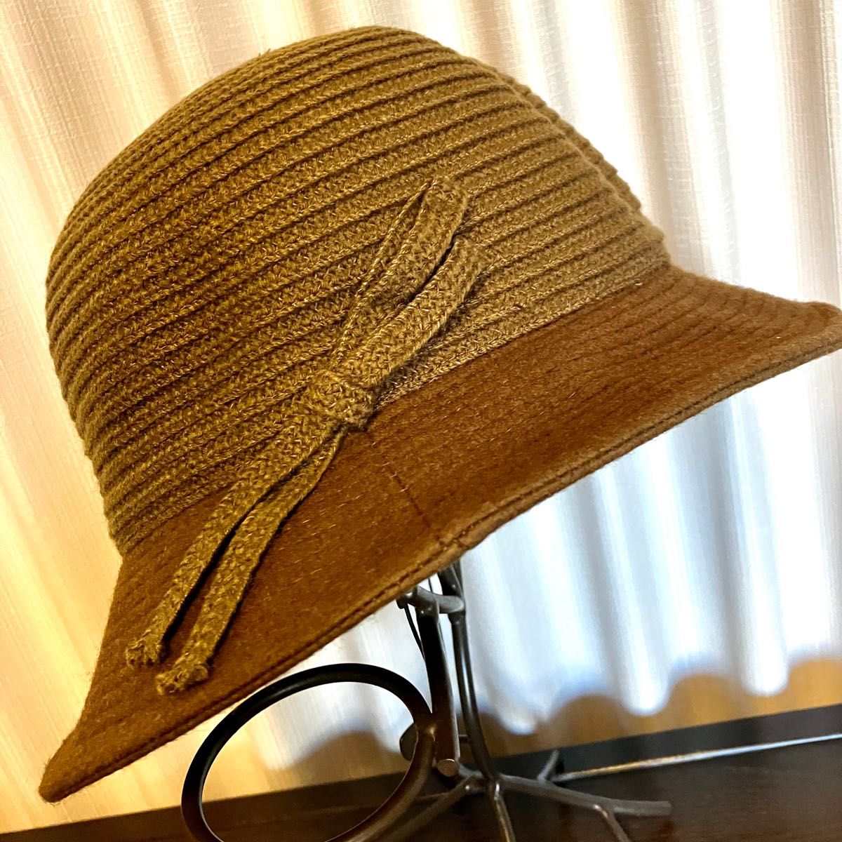 【新品未使用☆】秋色　バイカラーの茶(ブラウン)の帽子 通常サイズ57㎝
