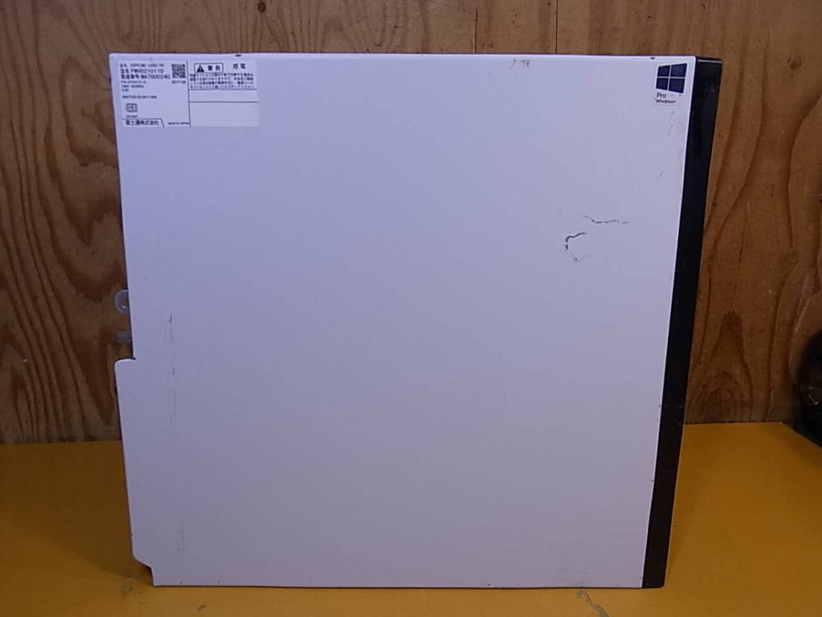 *X/920* Fujitsu FUJITSU* настольный персональный компьютер *ESPRIMO D586/PW*Core i3-6100 3.70GHz* память /HDD/OS нет * работа неизвестен * Junk 