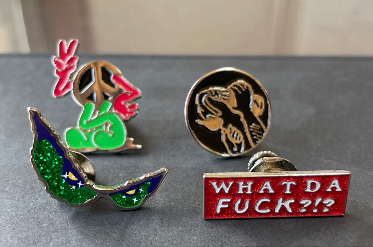 supreme pins 4点セット シュプリーム ピンズ|Yahoo!フリマ(旧 supreme pins 4点セット シュプリーム ピンズ|Yahoo!フリマ(旧