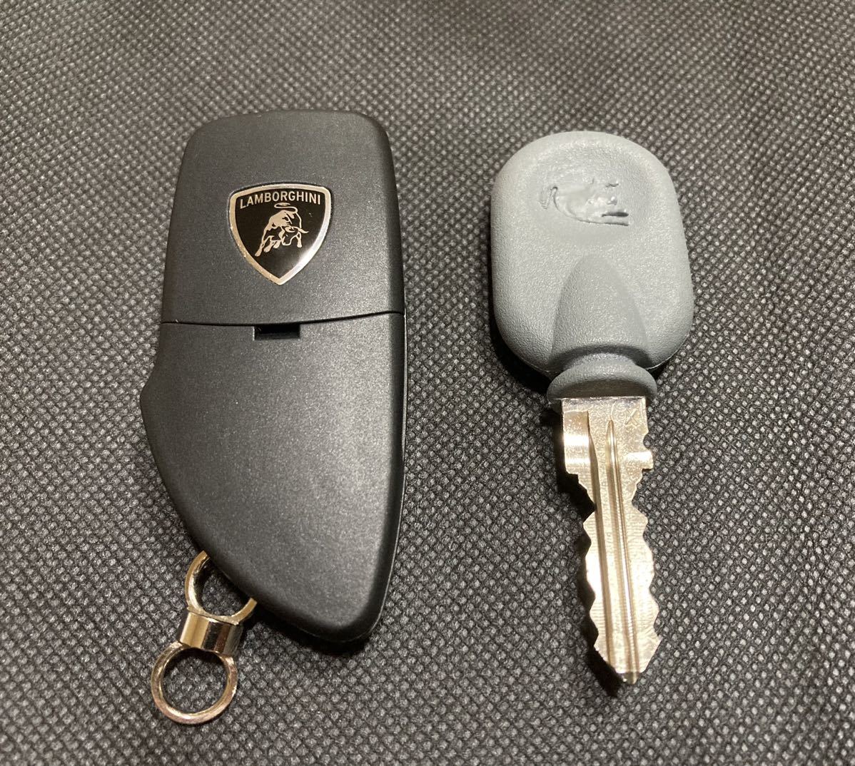 ランボルギーニ ガヤルド キーセット 希少 シルバー仕様 純正 本物 超美品