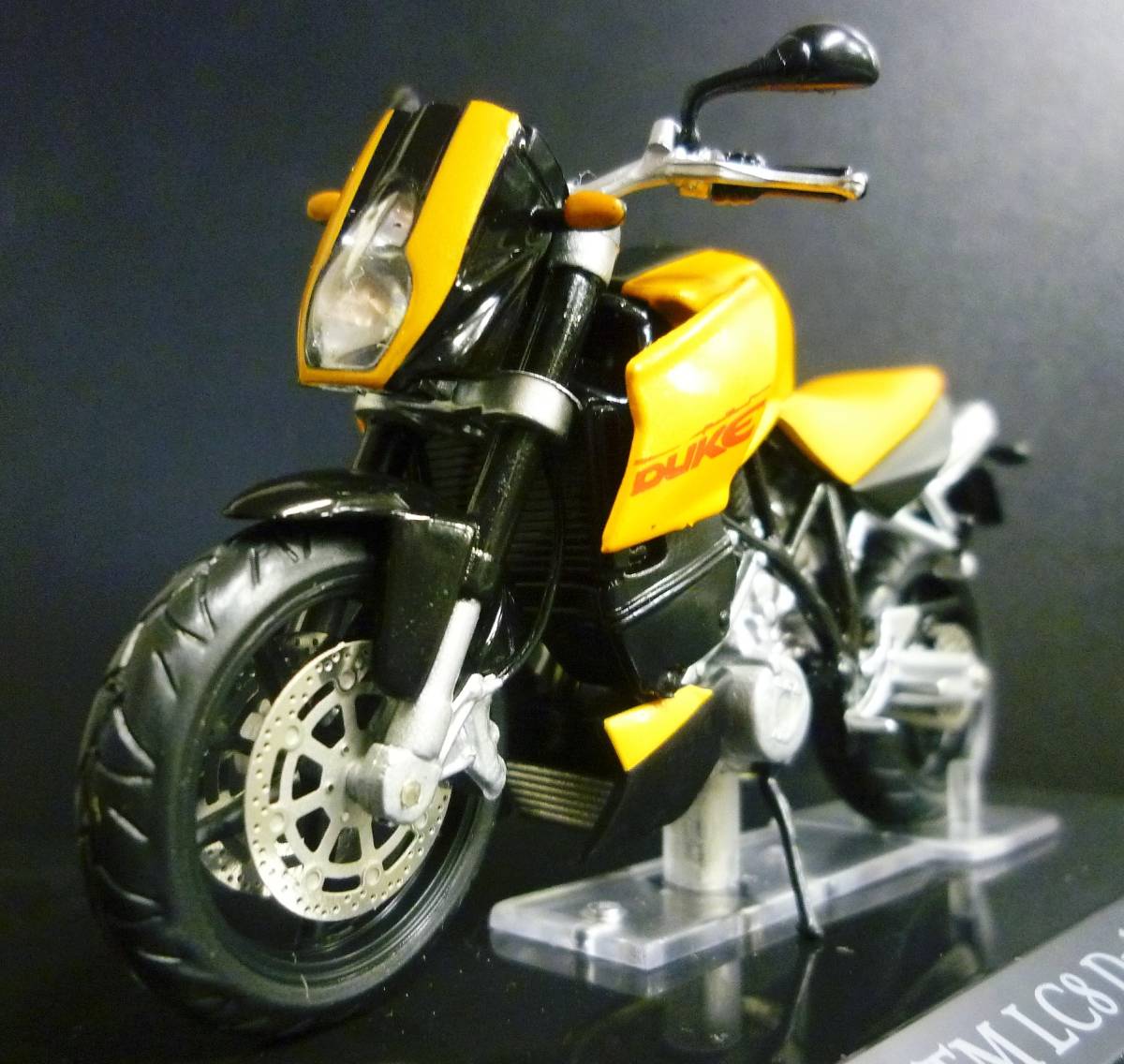 1/24 　KTM　LC8 Duke デューク　LC 8 ATLAS IXO アトラス イクソ 製品 _画像5