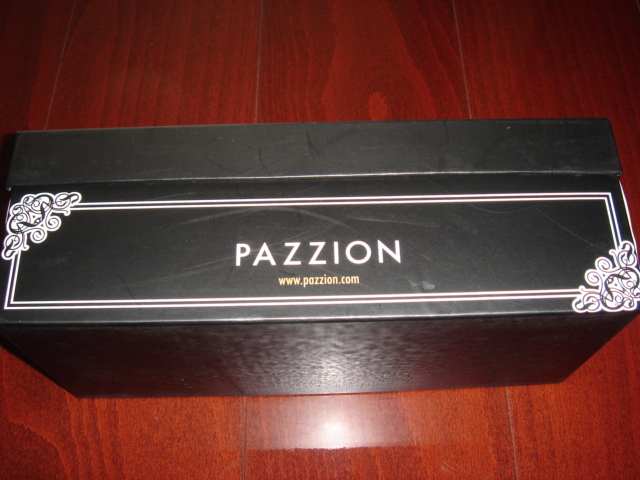 【美品】　PAZZION　豪華なビジュー　お洒落な　フラットシューズ