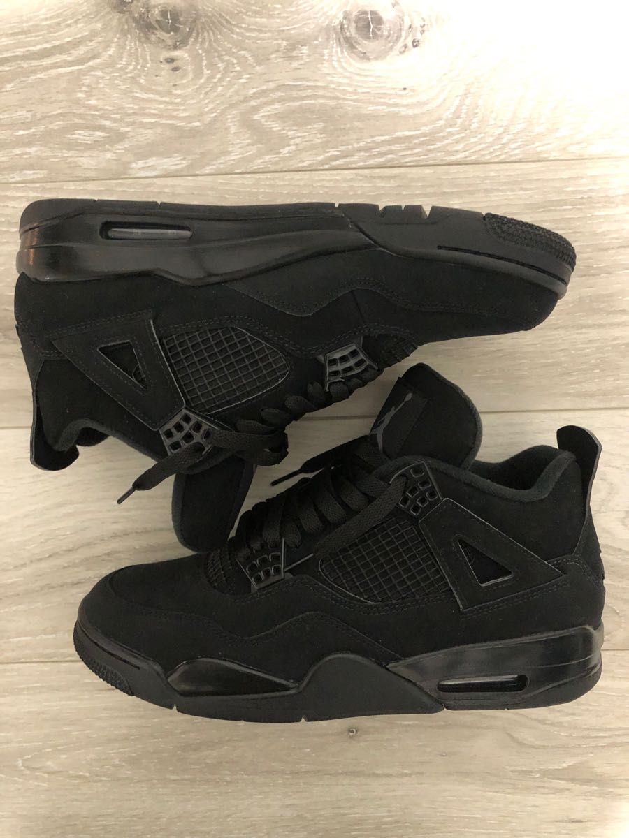 NIKE AIR JORDAN 4 BLACKCAT エアジョーダン4　レトロ ナイキ　Travis Scott着用モデル