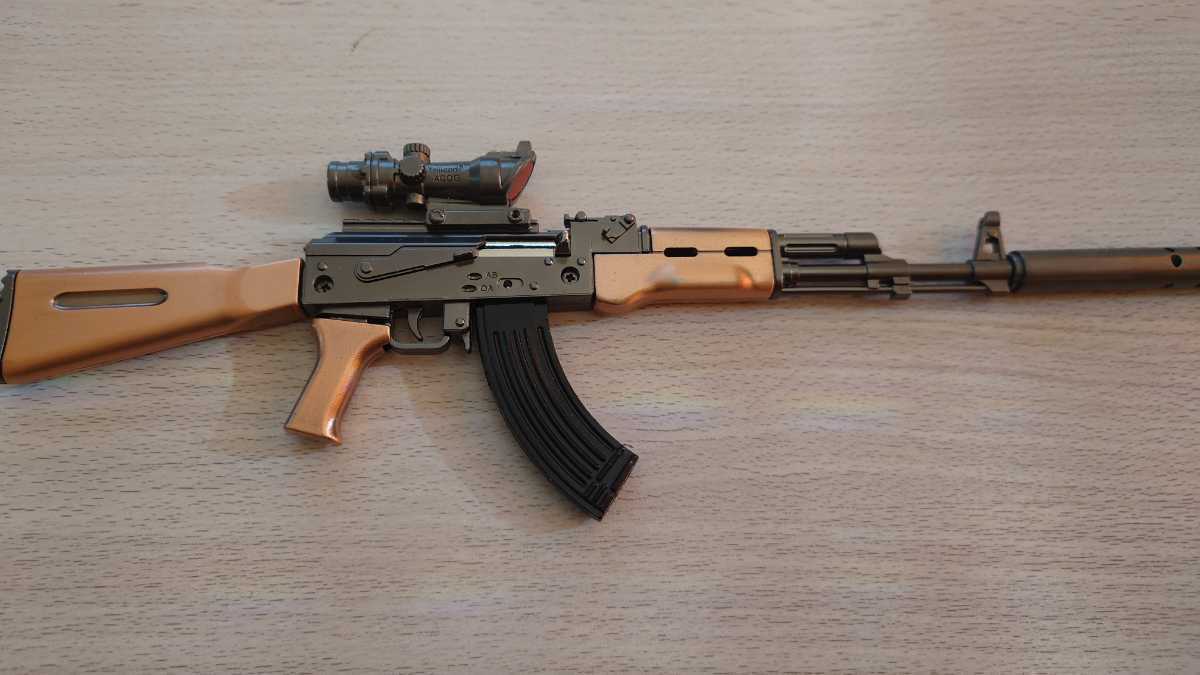 1:3サイズ　　ミニチュアライフル　AKM　 AK-47 ミリタリー　モデルガン　ミニチュアガン