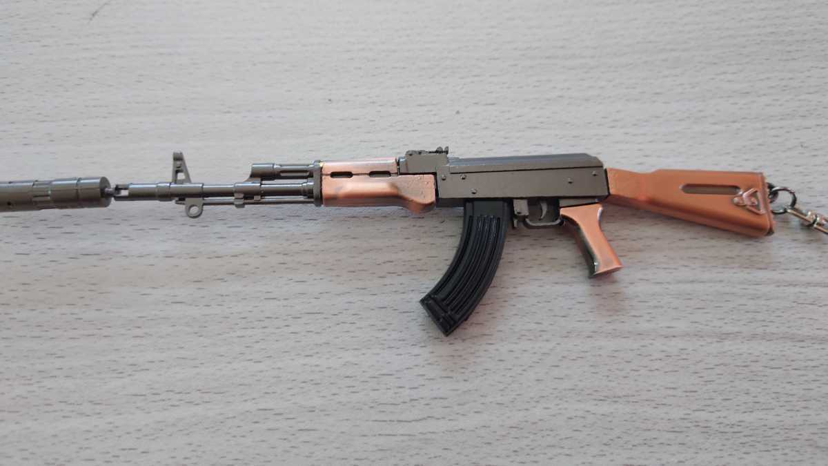 1/6 шкала миниатюра жизнь ru брелок для ключа AKM AK47 миниатюра gun модель оружия милитари 