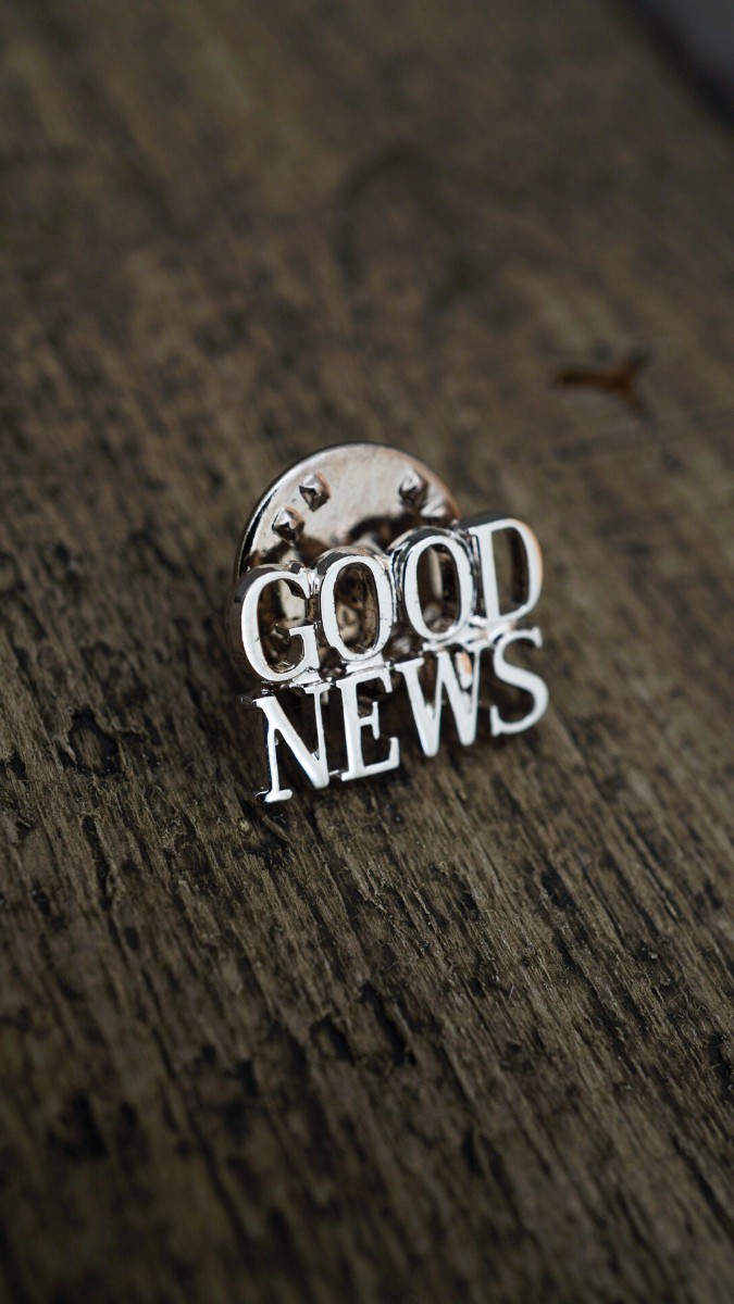 TIFFANY&Co. ティファニー GOOD NEWS ピンバッチ シルバー ... TIFFANY&Co. ティファニー GOOD NEWS ピンバッチ シルバー ...