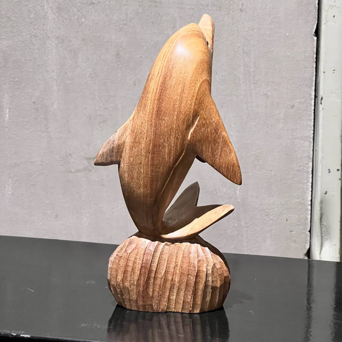 イルカ木彫り置物 インテリア 工芸品 通販
