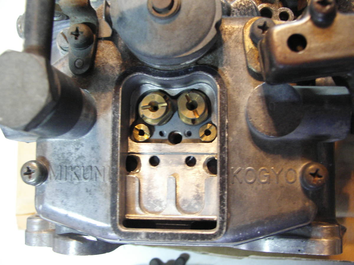 旧車】SOLEX40 3型(2基セット) ソレックスキャブ 旧車】SOLEX40 3型(2基セット) ソレックスキャブ