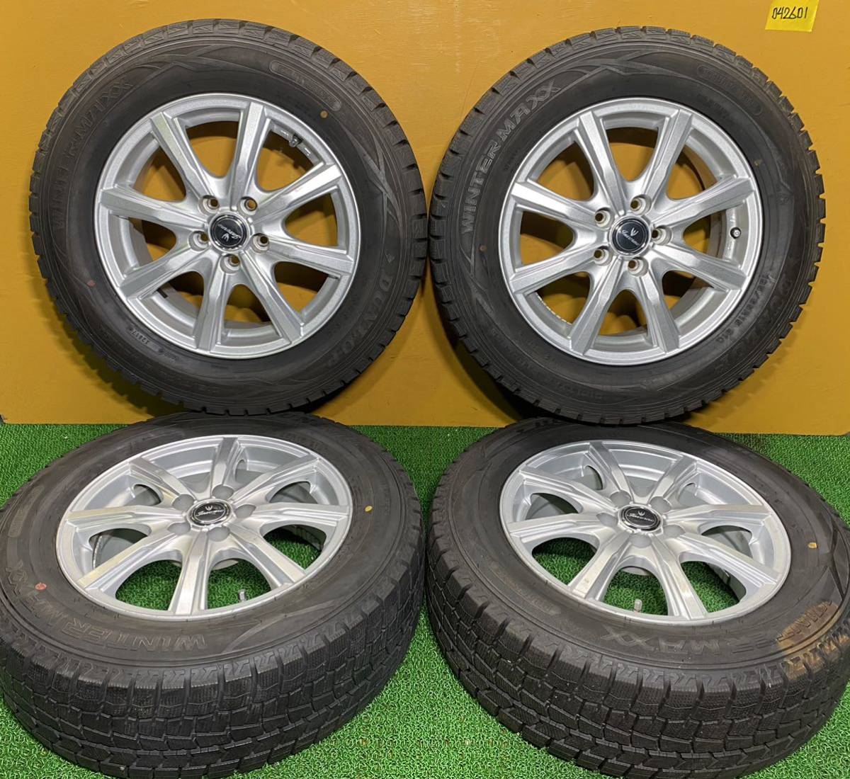 冬用 バリ溝 195/65R15 91Q DUNLOP WINTER MAXX ☆INVERNO 【 15×6.0J +43 PCD: 100×5H ハブ径:約67mm 】☆4本プリウス 、ウィッシュ 等