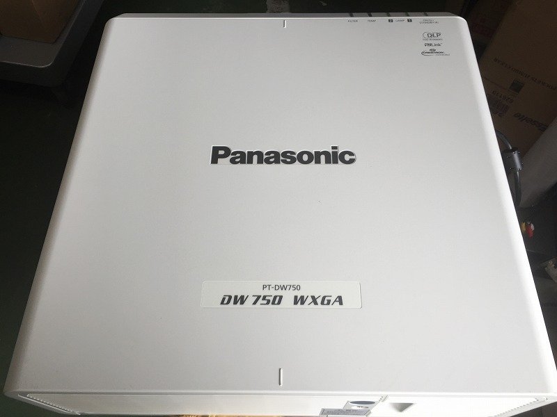 *Panasonic PT-DW750JW проектор высокая яркость 7000 люмен HDMI время использования :2879H сделано в Японии бесплатная доставка [C0327W1]