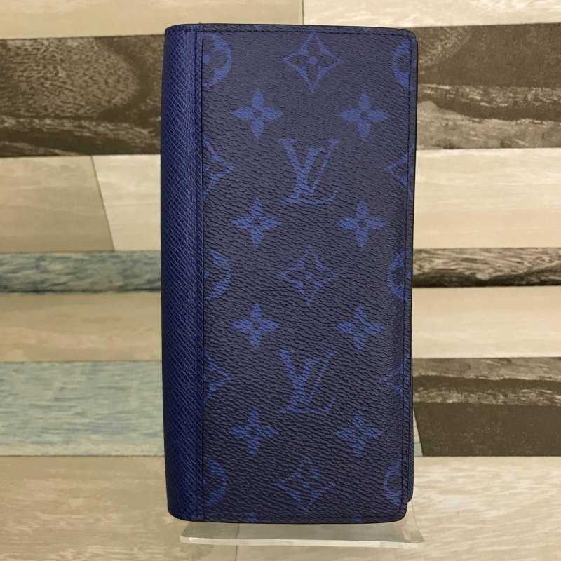 LOUIS VUITTON ルイ・ヴィトン イニシャル入り