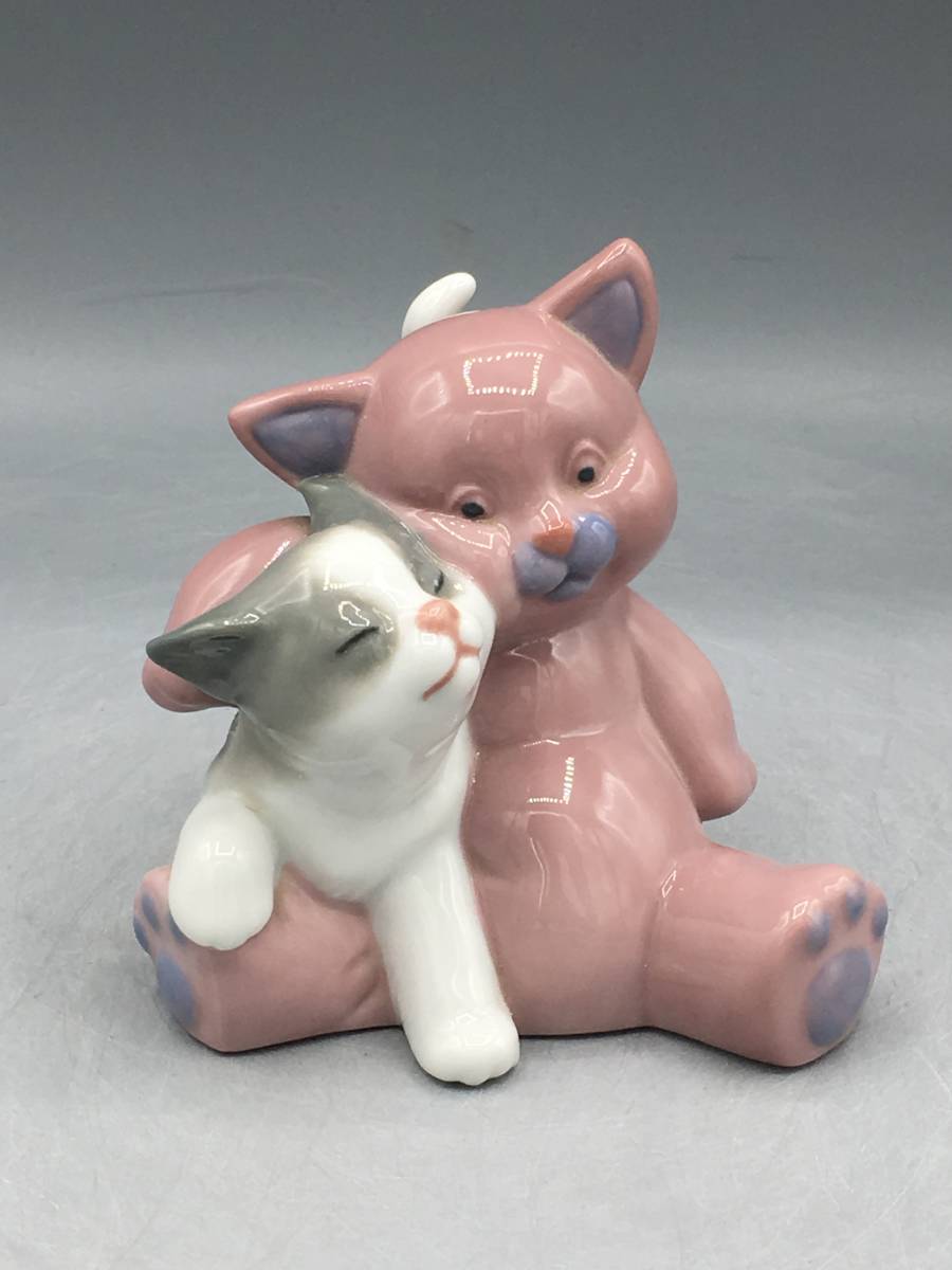 リヤドロ 箱付 猫 ぬいぐるみ フィギュリン スペイン製 陶器 置物 陶磁器 陶磁器人形