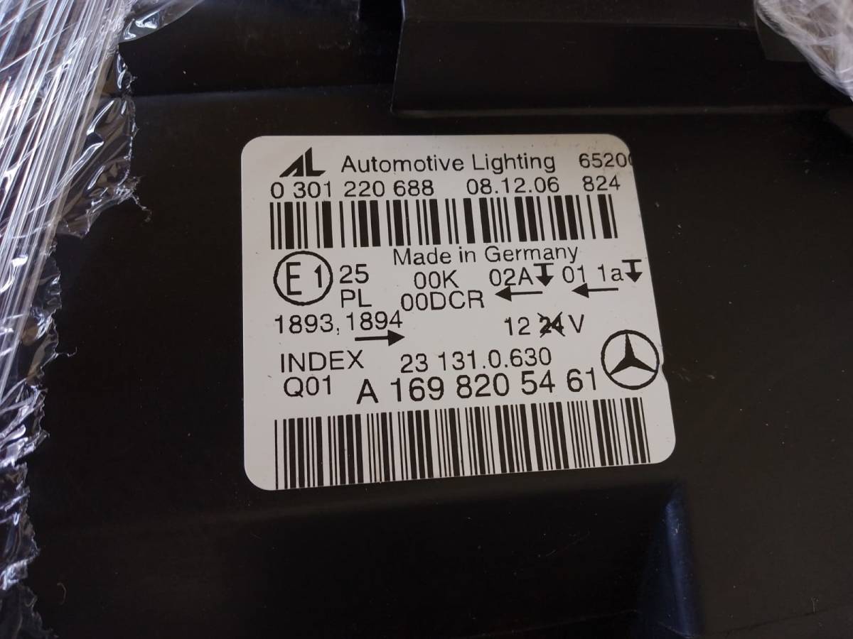 管理番号(23423-6085) H19 メルセデス ベンツ Bクラス B170 CBA-245232 右ヘッドライト 　A1698205461 中古 送料無料_画像10
