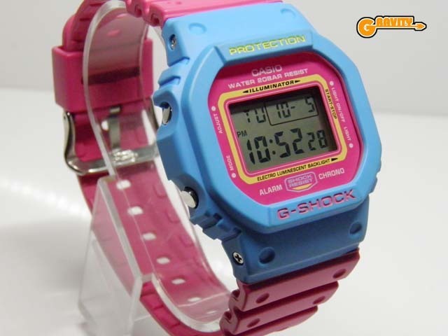 G-SHOCK 買取のGRAVITY◇DW-5600TB-4BJF THROW BACK 1983 ブルー×ピンク CASIO/G-SHOCK_画像2