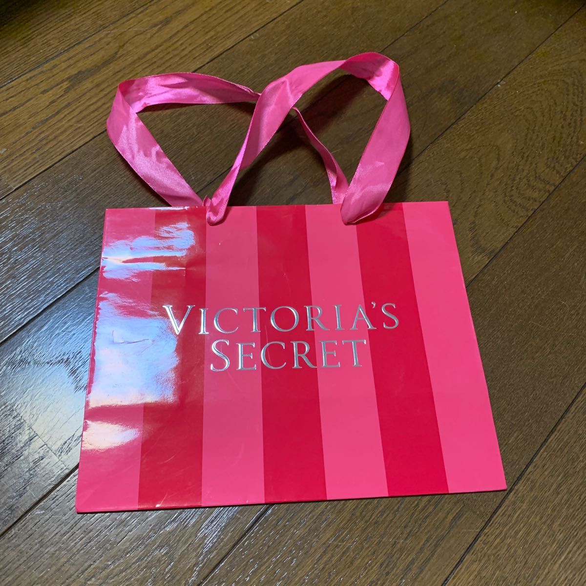 VITORIA’S SECRET ショップ袋 19x16xマチ9cm