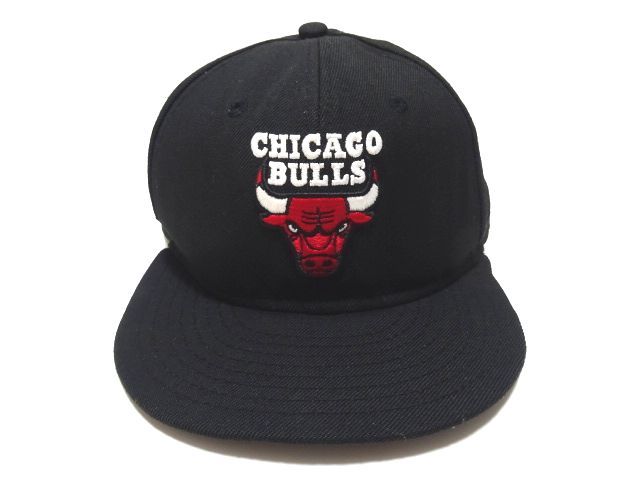 NEW ERA ｘ NBA CHICAGO BULLS CAP / ニューエラ シカゴブルズ キャップ 帽子 刺繍 メンズ レディース_画像1