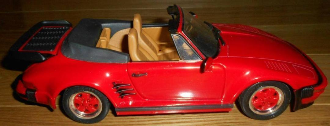 REVELL Revell 1/18 Porsche 911 turbo cabriolet 