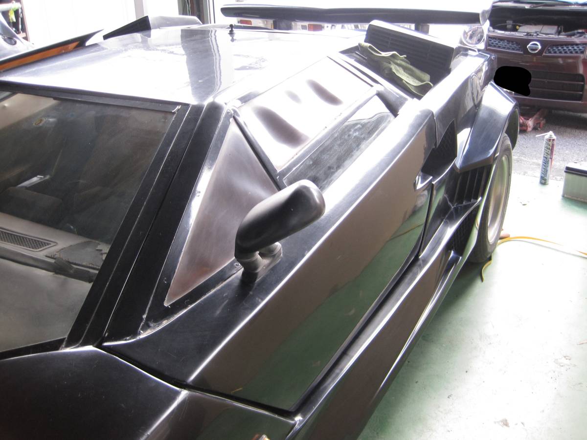  Lamborghini counter k Pontiac fiero base replica 