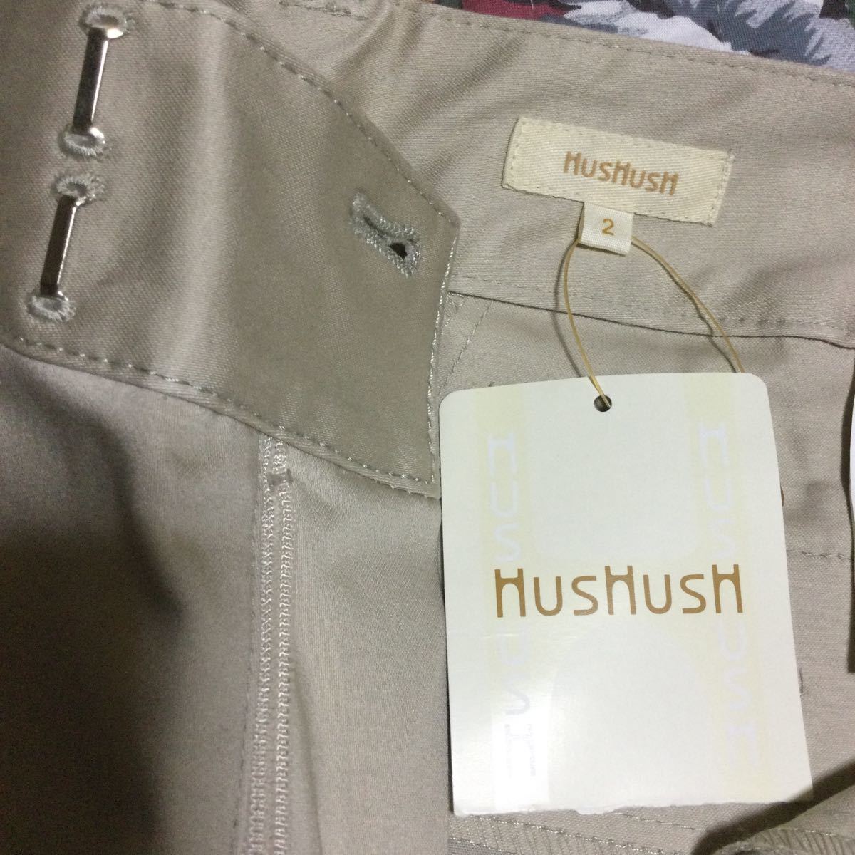 HusHusH ショートパンツ Lサイズ新品_画像4